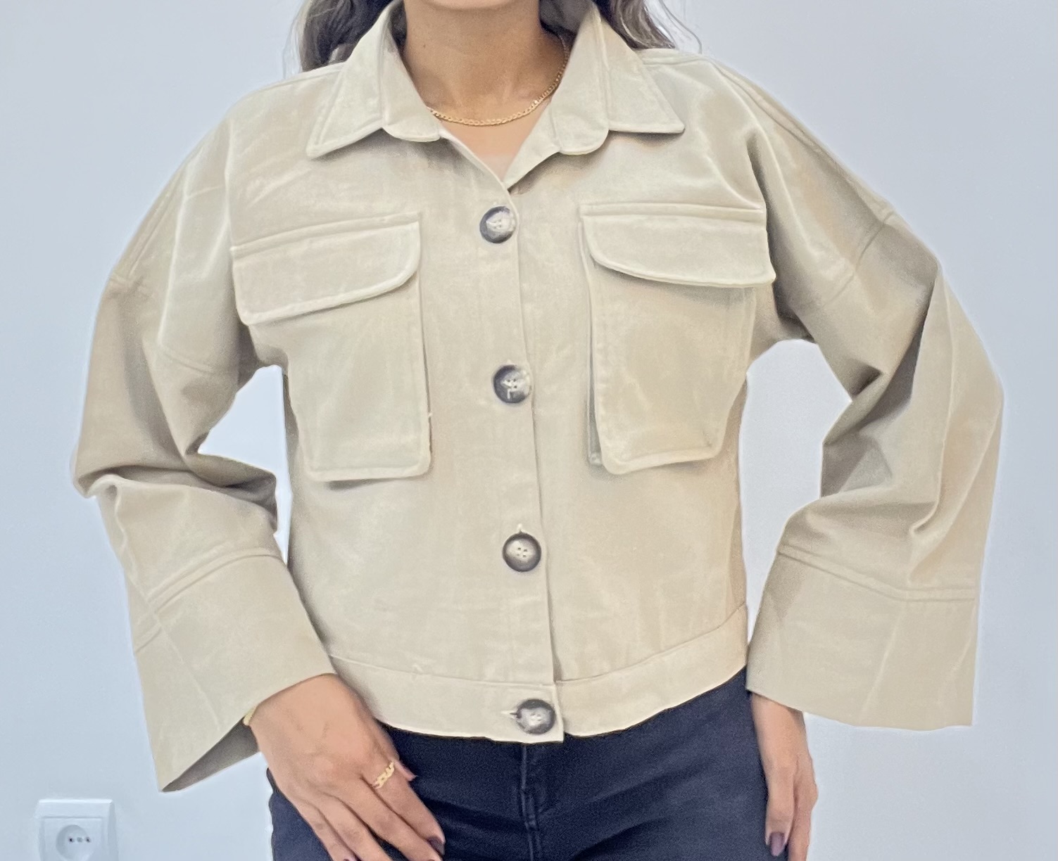 تصویر کراپ کت کتان پاییزی 