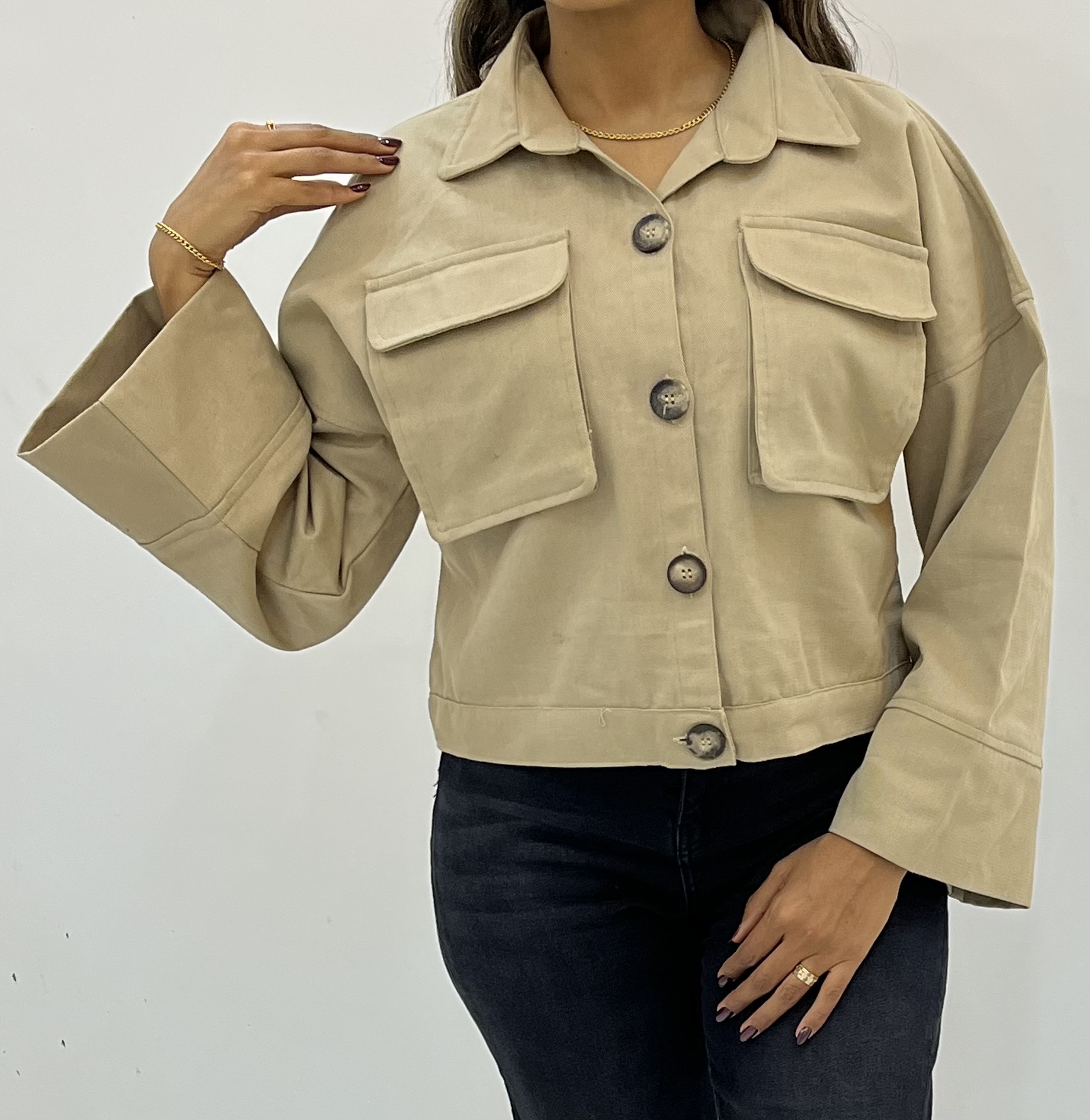 تصویر کراپ کت کتان پاییزی 